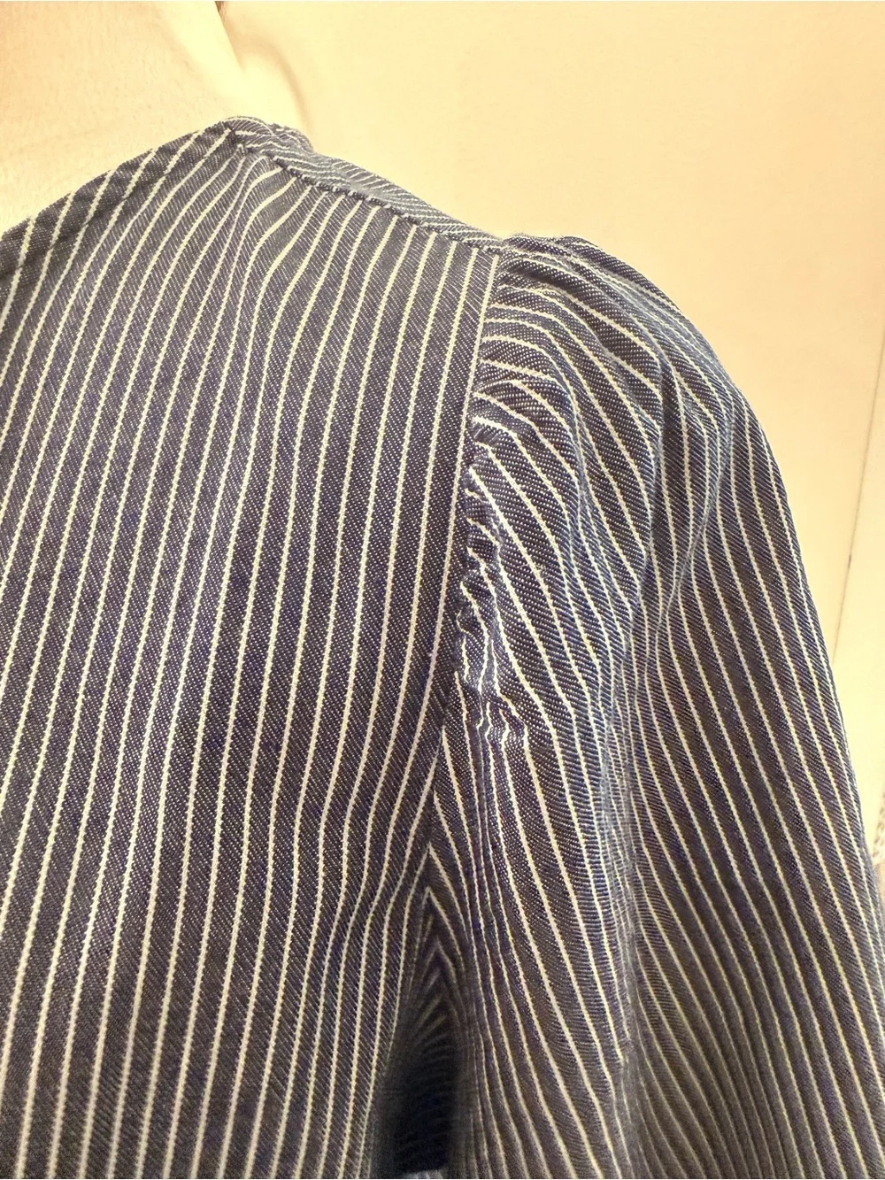 NWT! LOFT Women’s Navy Striped Tie-Front Short Sleeve Top. Medium petite